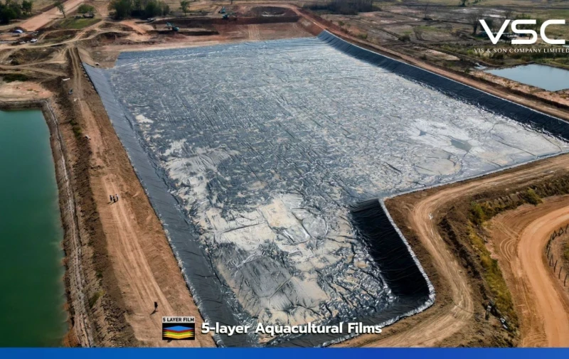 Extra-large water reservoir for mining operations in Nakhon Ratchasima province, using 1.50 mm thick HDPE geomembrane.